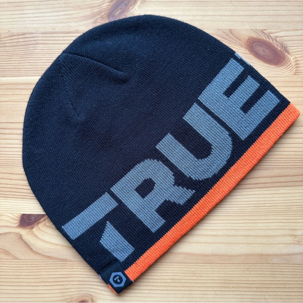 Truewerk beanie NWOT